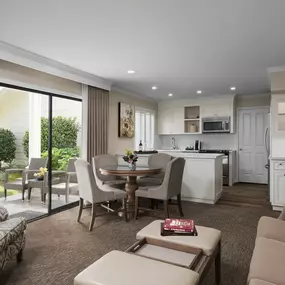 Relax in your Classic one-bedroom open-concept suite. At 610 square feet, this residence features a comfortable living area, full kitchen and dining area, and private patio or balcony.