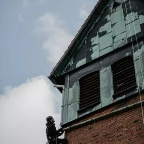 Dachwartung und Schadensdokumentation - Adventskirche | Meister im Seil GmbH - Industriekletterer Hamburg