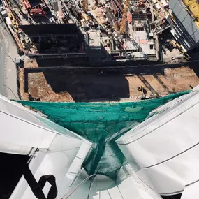 Reinigungsarbeiten - Grand Tower Frankfurt | Meister im Seil GmbH - Industriekletterer Hamburg