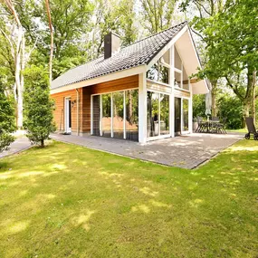 Bild von Prachtig chalet met gashaard en prachtig uitzicht op de natuur - Belvilla by Oyo