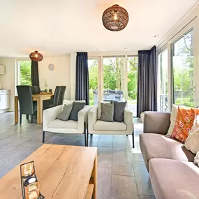Bild von Prachtig chalet met gashaard en prachtig uitzicht op de natuur - Belvilla by Oyo