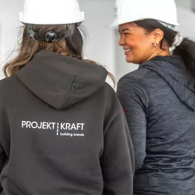Projekt Kraft Mitarbeiterinnen im Gespräch.