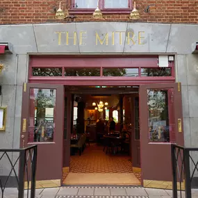 Mitre Exterior