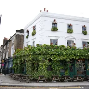 Hemingford Exterior