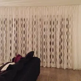 Austellung -  Aeschbacher Innenausstattungen - Bodenbelägen - Bettwaren, Vorhänge, Lederwaren, Geburtsanzeigetafeln und Kinderartikel - in Biberist bei Solothurn