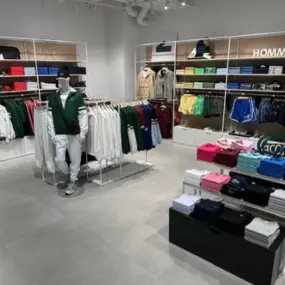 Bild von Lacoste Outlet One Nation Paris