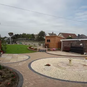 Bild von Driveway & Landscape Design