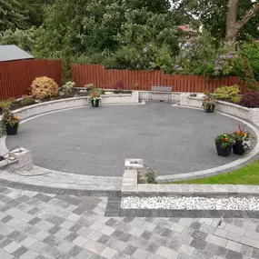 Bild von Driveway & Landscape Design