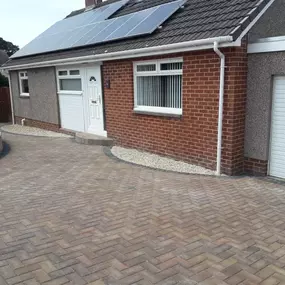 Bild von Driveway & Landscape Design