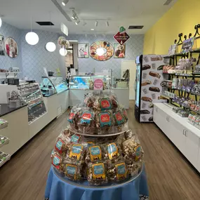 Interior -- A display of confectionery goods from Kilwins - Richmond - Short Pump