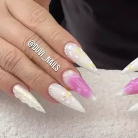 Bild von Nagelstudio Zürich - DUVI Nails an der Langstrasse