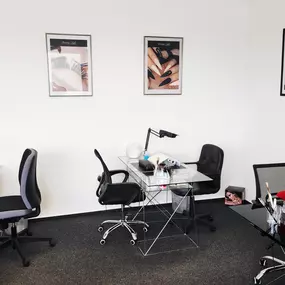 Beauty Nails Akademie, Zeven