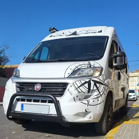 Bild von FreeVans S.L.- Taller de Autocaravanas & Camper Barcelona