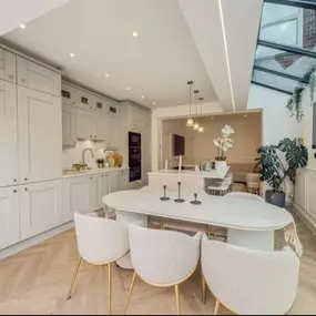 Bild von MH Developments NW Ltd