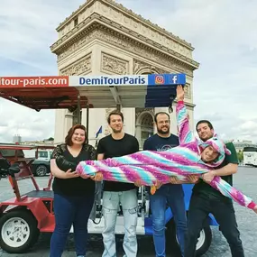Bild von DEMI TOUR PARIS