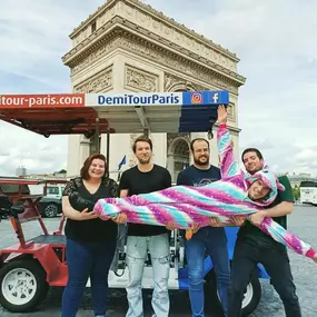 Bild von DEMI TOUR PARIS