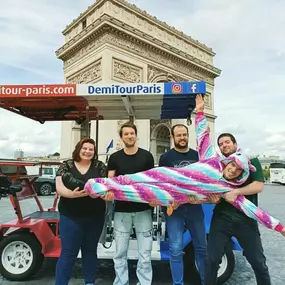 Bild von DEMI TOUR PARIS