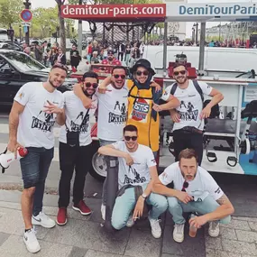 Bild von DEMI TOUR PARIS