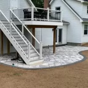 Beautiful patio and custom step design by JCrew Landscaping. Servicing Rush, Chili, Brighton, Greece, Victor, Webster, Fairport, Penfield, Henrietta, West Henrietta, Pittsford, Canandaigua, Honeoye Falls and surrounding towns in Monroe County, NY