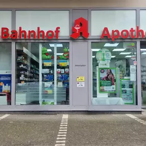 Aussenansicht der Bahnhof-Apotheke