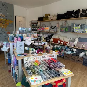 Canenya - Raumdesign für Kinder Original KKNEKKI Haarbänder – langlebig, elastisch und haarschonend. Große Farbauswahl, handmade Qualität. Perfektes Accessoire für Kinder, Teens und Erwachsene, auch als Geschenk ideal.