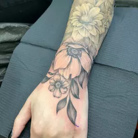 Bild von Bully Tattoo & Piercing