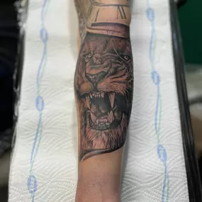 Bild von Bully Tattoo & Piercing