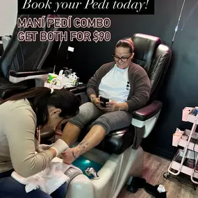 Bild von Beauty is Pain Tattoo and Body Piercings