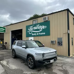 Bild von Heritage Body and Frame - Austin