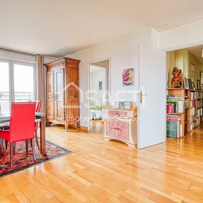 Bild von Elisabeth de Sousa - Agent Immobilier Maisons-Alfort / Est et Sud parisien