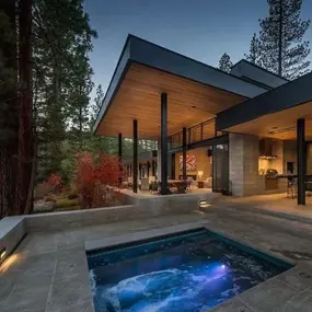 Bild von Robert Allen Pools & Spas / Bullfrog Spas