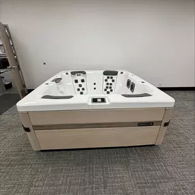 Bild von Robert Allen Pools & Spas / Bullfrog Spas