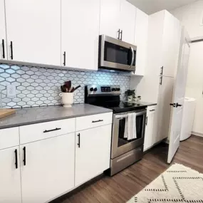 Kitchen | Maeva Modern Apartments