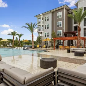 Swimming Pool | Maeva Modern Apartments