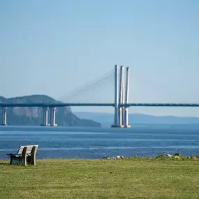 Walking distance to local shopping and dining