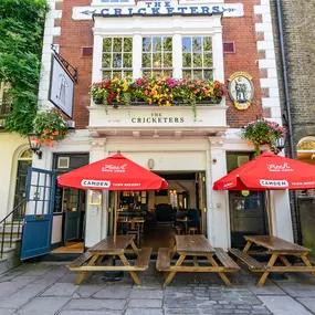 Cricketers Exterior