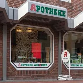 Aussenansicht der Apotheke Widukind