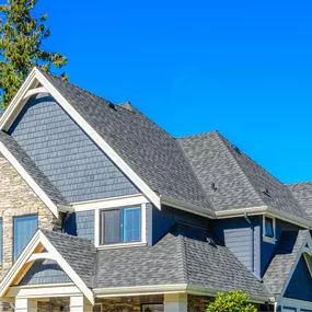 High-quality shingle roof installed by Summit City Roofing, delivering durable and energy-efficient roofing solutions across Northeast Indiana.
