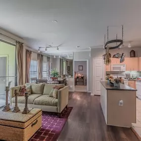 Bild von Grand Estates @ Kessler Park