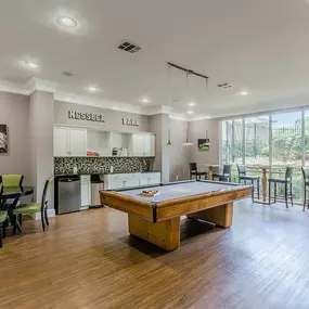 Bild von Grand Estates @ Kessler Park