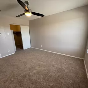Empty bedroom with a dressing