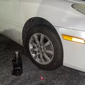 Roadside Assistance in Orlando, FL is what JR Roadside Assistance LLC does best. We offer battery replacements, jump starts, tire changes, gas delivery, car unlocking, stripped lug nut removal, mobile tires, & other services that complement everyday roadside emergencies. For all your roadside service needs. Serving: Orlando, FL and the surrounding areas. If you get a flat tire, lock your keys in your car, run out of fuel or find that you have a dead battery, don't worry, we can be there in minut