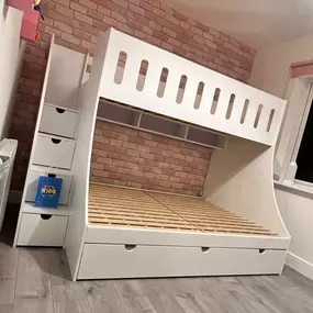 Bild von MK Furnishings