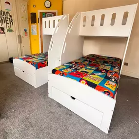 Bild von MK Furnishings