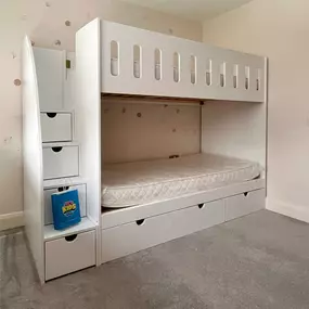 Bild von MK Furnishings