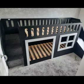 Bild von MK Furnishings