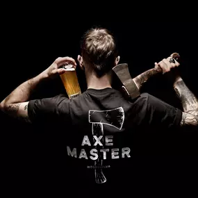 WoodCutter Hamburg - Axt werfen und Bier trinken