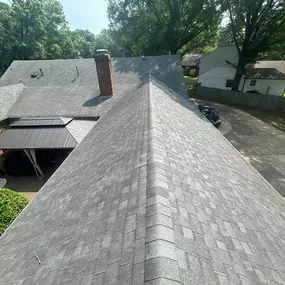 Bild von Reborn Roofing LLC