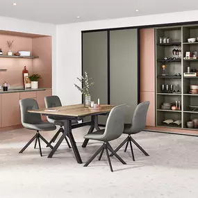 Bild von By Design (Cambridge)Ltd