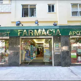 farmaciacoretfachada.jpg